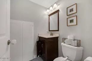 5384 Rainwood St, Simi Valley, CA 93063 - Photo 19