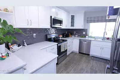 35205 Village 35, Camarillo, CA 93012 - Photo 5