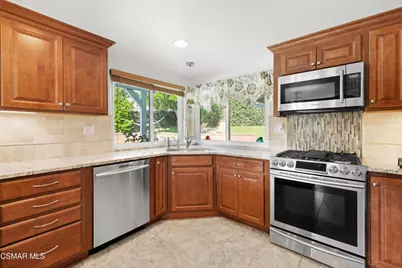 3581 Rachael Avenue, Simi Valley, CA 93063 - Photo 11