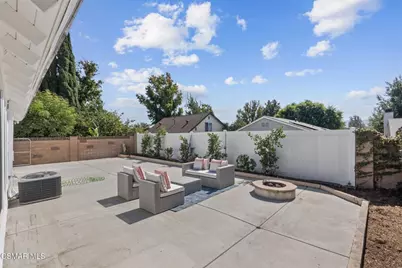 1882 Larch Street, Simi Valley, CA 93065 - Photo 27