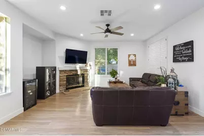 986 Lincoln Court, Simi Valley, CA 93065 - Photo 11