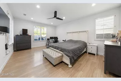 986 Lincoln Court, Simi Valley, CA 93065 - Photo 3