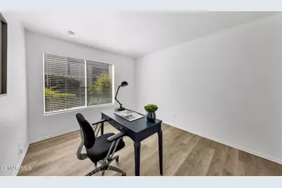 224 Oakleaf Drive #102, Thousand Oaks, CA 91360 - Photo 19