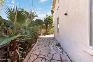 117 Macademia Ln, Simi Valley, CA 93065 - Photo 51