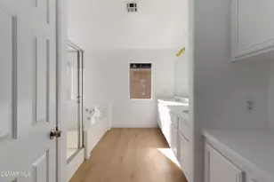 117 Macademia Ln, Simi Valley, CA 93065 - Photo 45