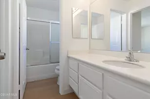 117 Macademia Ln, Simi Valley, CA 93065 - Photo 39