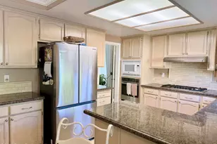 510 Savona Way, Oak Park, CA 91377 - Photo 11