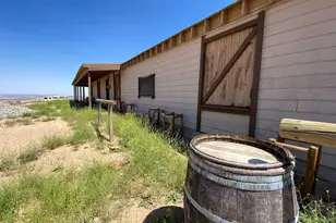 44132 Munz Ranch Rd, Lake Hughes, CA 93532 - Photo 7