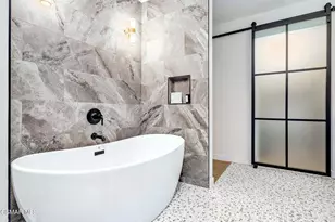 11523 Vienna Way, Los Angeles, CA 90066 - Photo 37