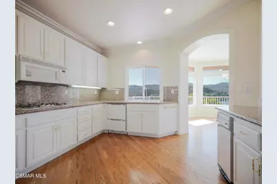 590 Cricketfield, Lake Sherwood, CA 91361 - Photo 15