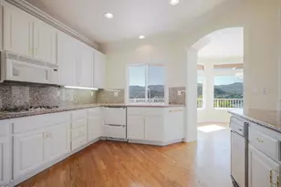 590 Cricketfield, Lake Sherwood, CA 91361 - Photo 15