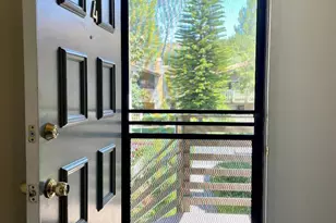 460 Arbor Ln Ct, Thousand Oaks, CA 91360 - Photo 25