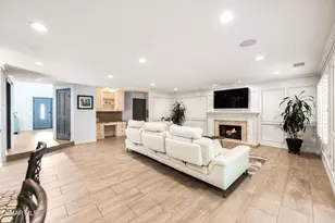 5816 Middle Crest Dr, Agoura Hills, CA 91301 - Photo 15