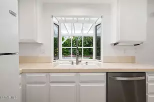 4139 Lost Springs Dr, Calabasas, CA 91301 - Photo 9