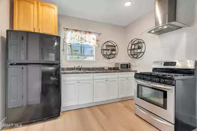 8225 Fallbrook Avenue, West Hills, CA 91304 - Photo 27