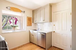 4658 Del Moreno Dr, Woodland Hills, CA 91364 - Photo 35