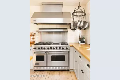 4658 Del Moreno Drive, Woodland Hills, CA 91364 - Photo 13