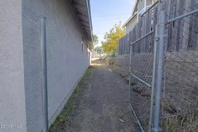 42867 Montello Drive, Green Valley, CA 93532 - Photo 27