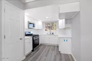 42867 Montello Dr, Green Valley, CA 93532 - Photo 9