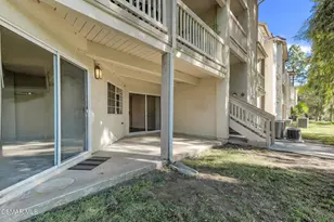 5728 Oak Bend Ln, Oak Park, CA 91377 - Photo 23