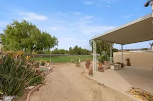 15750 Arroyo Dr, Moorpark, CA 93021 - Photo 23