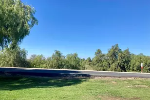 15750 Arroyo Dr, Moorpark, CA 93021 - Photo 11