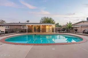 761 Lyons Ct, Simi Valley, CA 93065 - Photo 47