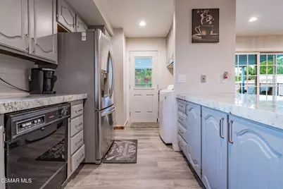 761 Lyons Court, Simi Valley, CA 93065 - Photo 23