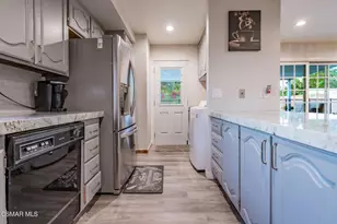 761 Lyons Ct, Simi Valley, CA 93065 - Photo 23