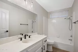 3831 Cottonwood Grove Trail, Calabasas, CA 91301 - Photo 35