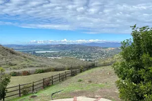 751 Wildwood Ave, Thousand Oaks, CA 91360 - Photo 5