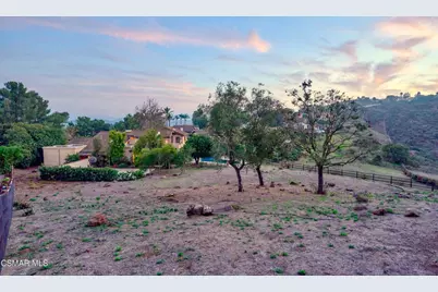 751 Wildwood Avenue, Thousand Oaks, CA 91360 - Photo 77