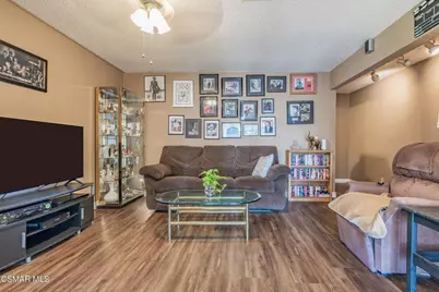 3239 Hamlin Avenue, Simi Valley, CA 93063 - Photo 29