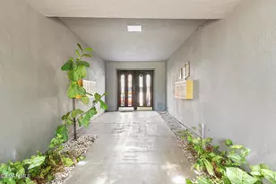 22050 Calvert St, Woodland Hills, CA 91367 - Photo 29