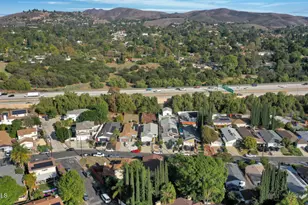 515 Houston Dr, Thousand Oaks, CA 91360 - Photo 35