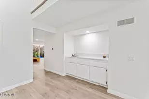 559 Racquet Club Ln, Thousand Oaks, CA 91360 - Photo 9