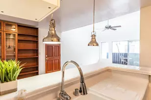 18645 Hatteras Street, Tarzana, CA 91356 - Photo 13