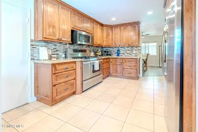 1041 Balsamo Avenue, Simi Valley, CA 93065 - Photo 11