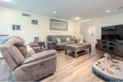 1041 Balsamo Avenue, Simi Valley, CA 93065 - Photo 17