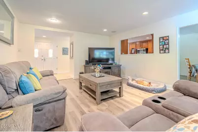 1041 Balsamo Avenue, Simi Valley, CA 93065 - Photo 25