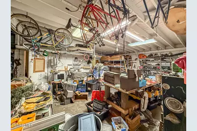 954 E Thompson, Ventura, CA 93001 - Photo 39