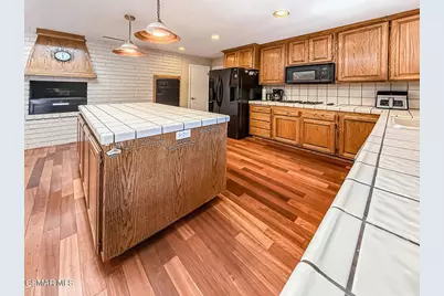 166 Whitworth Street, Thousand Oaks, CA 91360 - Photo 9