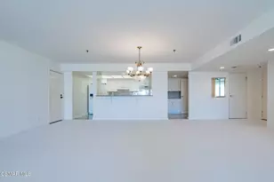 10660 Wilshire Blvd, Los Angeles, CA 90024 - Photo 21