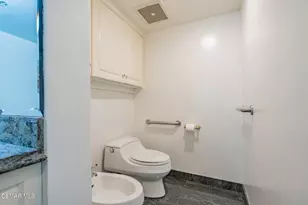 10660 Wilshire Blvd, Los Angeles, CA 90024 - Photo 49