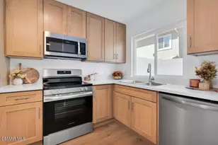 3434 Highwood Ct, Simi Valley, CA 93063 - Photo 7