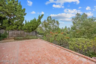 23325 Bessemer Street, Woodland Hills, CA 91367 - Photo 33