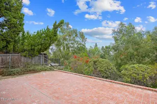 23325 Bessemer St, Woodland Hills, CA 91367 - Photo 29