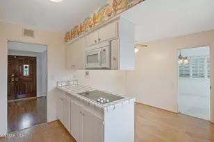 23325 Bessemer St, Woodland Hills, CA 91367 - Photo 11