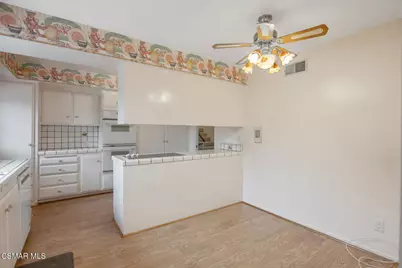 23325 Bessemer Street, Woodland Hills, CA 91367 - Photo 9