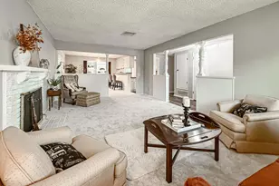 22537 Saticoy St, West Hills, CA 91307 - Photo 11